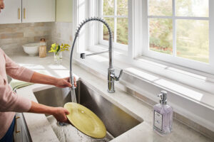 Gerber Updates the Kinzie® Pre-Rinse Pull-Down Kitchen Faucet